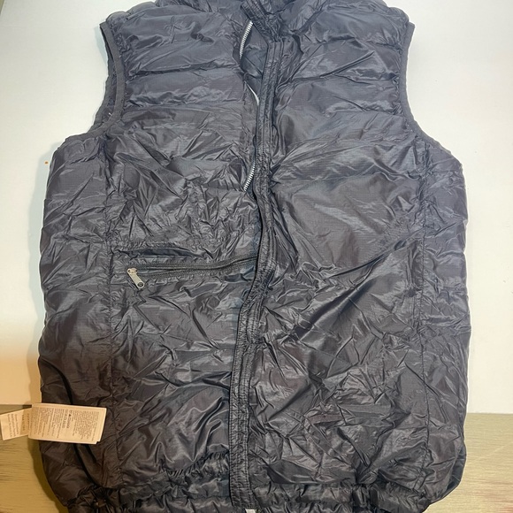 Cotopaxi Black and Blue Puffer Vest - Picture 4 of 11